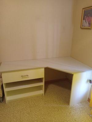 Sewing desk