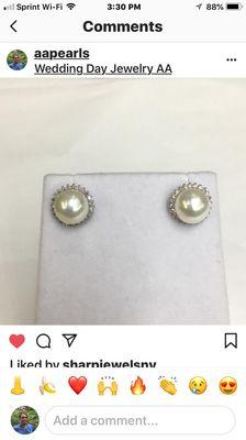 Pèarl and Diamond Earrings.