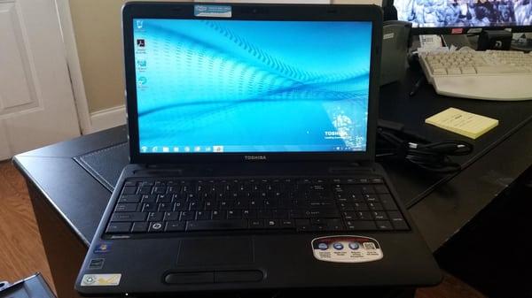 Used Toshiba Satellite C655D laptop
AMD E-300 1.3Ghz, 3GB RAM, 320GB HDD, Windows 7 Home Premium ready to upgrade to Windows 10!