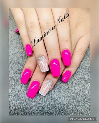 Luminous Nails & Spa