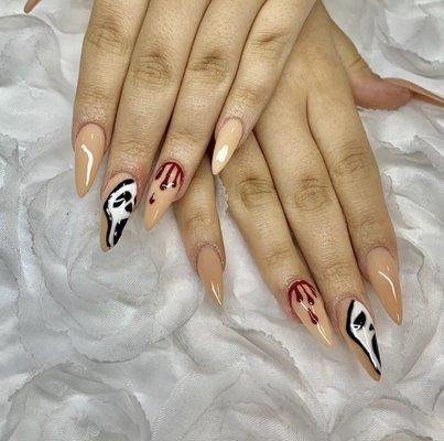 Acrylic stiletto set with Halloween design.