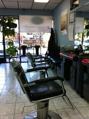 Cozy salon! It's like a second home!