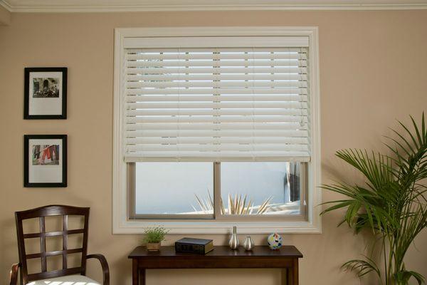 Performance Faux Wood blinds 2 1/2" Louvers