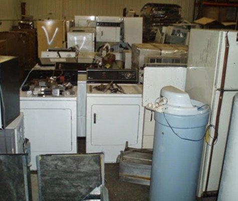 Metro Appliance Recycling offers comprehensive solutions for responsibly disposing of electronic and household items, ensurin...