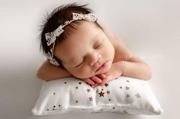 Jessa Baby Photography specializes in Newborn Photography.