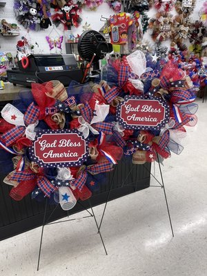 Patriotic wreaths