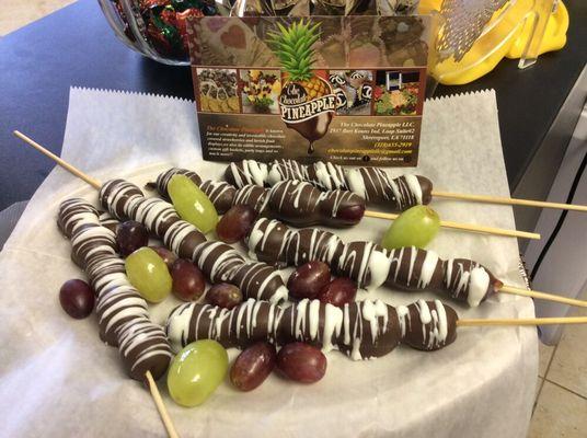 Delicious grape kabobs...