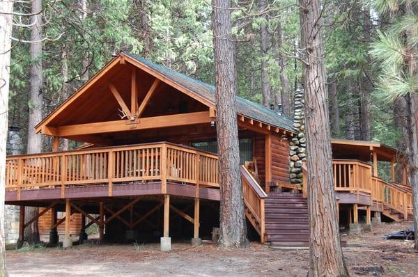 Cabin 26 -  Sleeps 6, Two bedroom, 3/4 bathroom. TV/VCR/DVD/Sat, DSL/WIFI, Free Long distant calling. Large deck