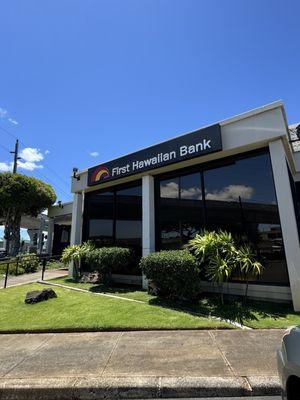 First Hawaiian Bank Pearl City Branch