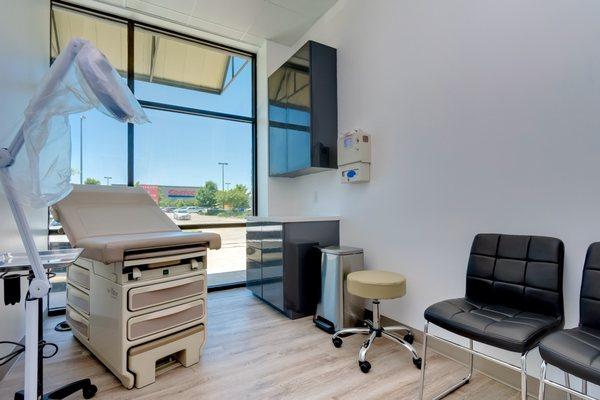 INSTA HEALTH URGENT CARE: Remodel Build + Commercial Build-out