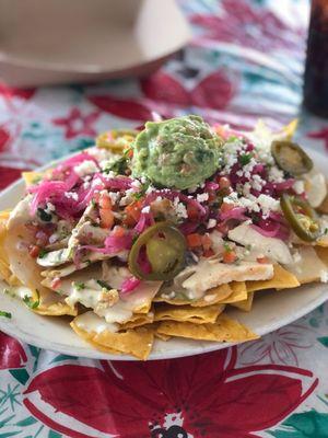 Grilled chicken nachos