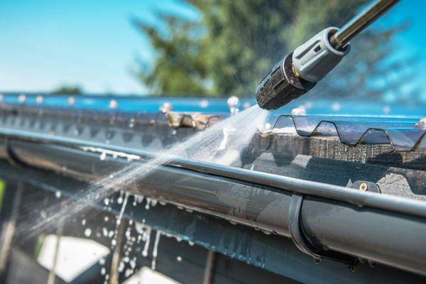 gutter cleaning services in san antonio