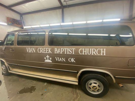 Church van Lettering