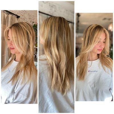 Dimensional blonde by Laura Dee text (714)906-0079