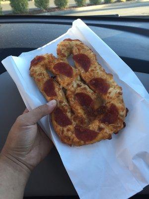 Pretzel Pizza