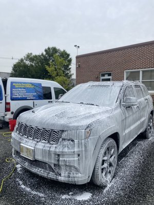 Foam Bath on this Grand Cherokee!