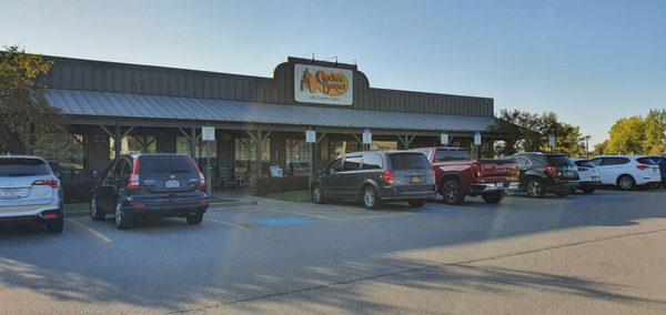 The outside of Cracker Barrel.