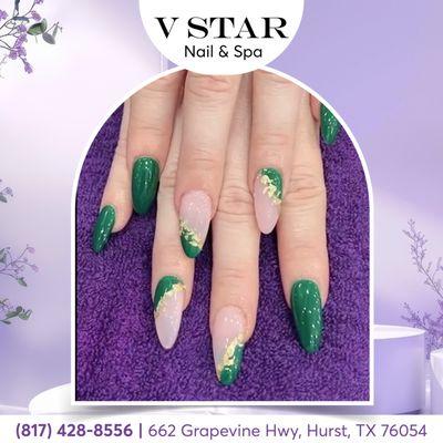 Embrace the elegance of nature with this stunning green manicure! Perfect for a fresh and sophisticated look