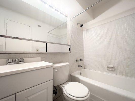 2BR - Bathroom