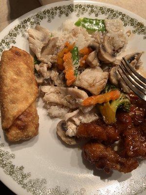 Egg roll, MooGooGaiPan, General Tso's