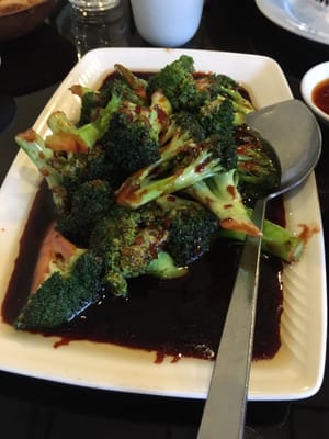 Broccoli in garlic sauce