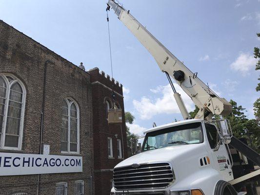 Air conditioner replacement rooftop unit in Chicago by Aircor