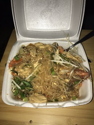 Stir-fried Glass Noodle (Pad Woon Sen)