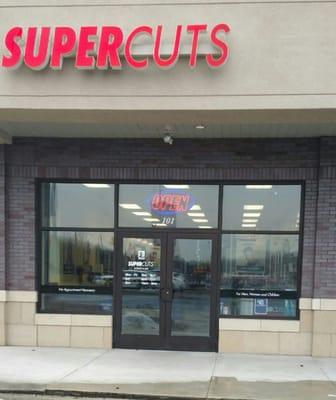 Welcome to Supercuts at Bethlehem Plaza!