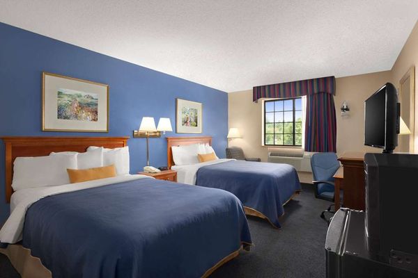 Days Inn by Wyndham Keene NH