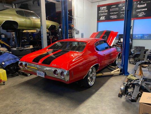 1971 Chevelle Here to knock out bugs on a customers wish list