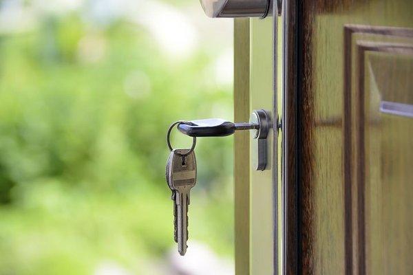 Find the KEY to your future!  Search Homes:  shopknoxvillehouses.com