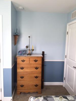 Same bedroom with two shades of blue