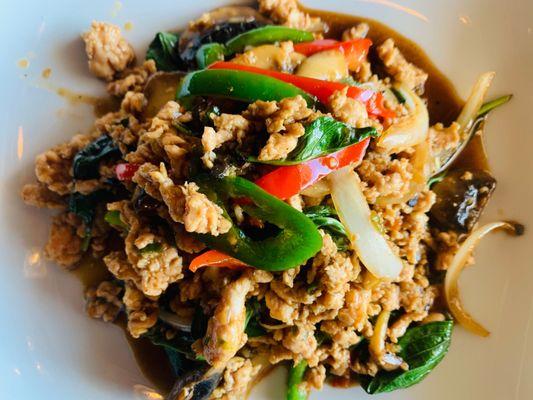 Pad Kra pow " Basil Chicken "