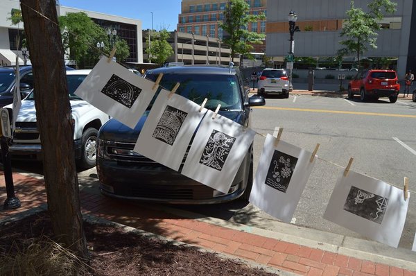 Downtown demonstration with printmaking techniques for visitors to learn!