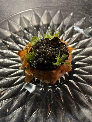 This was a total mess. Give me a little taste of superb caviar and for God's sake do not pair with gloopy rice nonsense. I could not eat