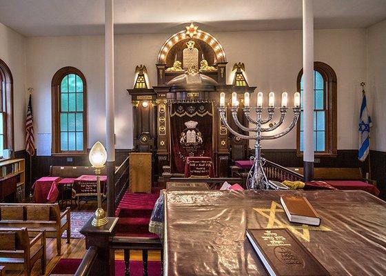 The Adams Street Shul