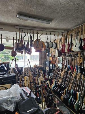 Lots of used guitars to browse