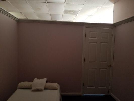 Short walls with pink walls