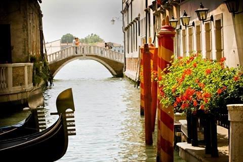 Let us plan your getaway to romantic Venice, Italy!