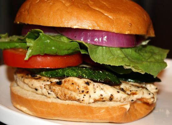 GRILLED CHICKEN SANDWICH