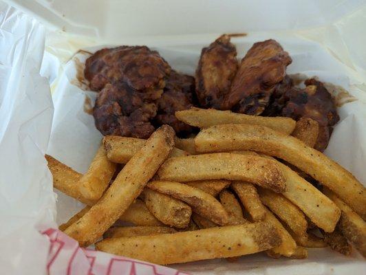 2 Fingers and Six Wings Combo plate; Honey BbQ Wings/ Fingers. Included drink and dipping sauce.