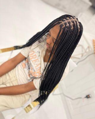 Small knotless braids