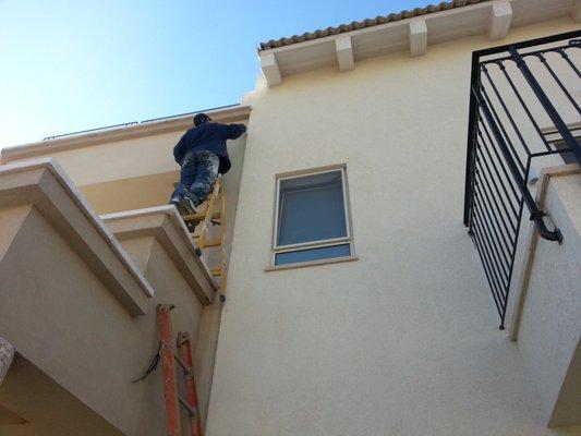 Mike Washington Power Washing and Roof Cleaning