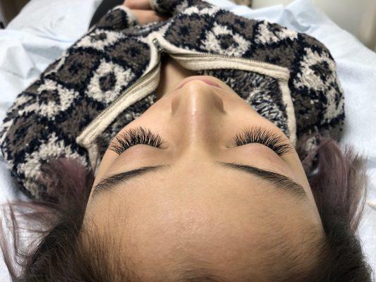 Obsessed with how Tara did my eyelash extensions! Natural yet still full and glamorous!