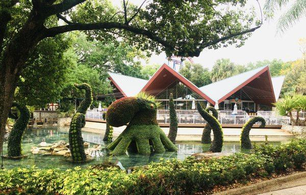 Octopus Topiary, Waterfront Garden Gate Cafe with Outdoor Patio, Busch Gardens Theme Park, Tampa Bay