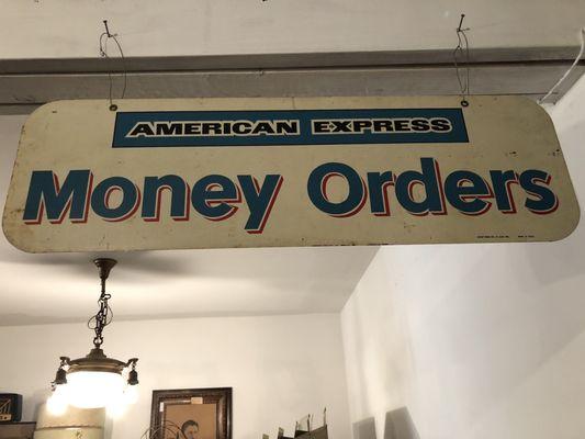 12/5/20. Saturday afternoon. Kickin' it in East Texas, doing some Xmas shopping. AMEX old school sign. First credit card I ever owned.