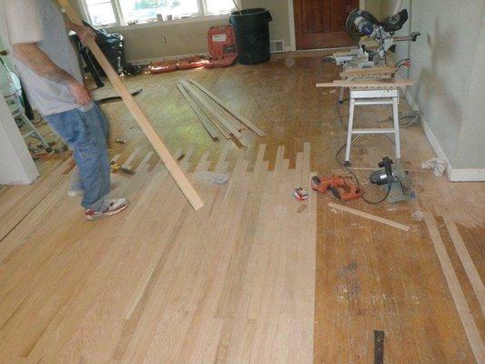 we specialize in repairs and refinishing hardwood floors with our complete dust-free equipment and top of the line finish products