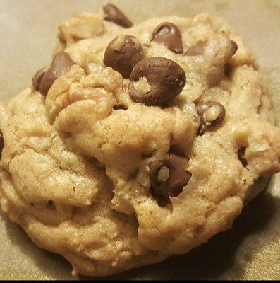 Dainty Chocolate Chip Cookie