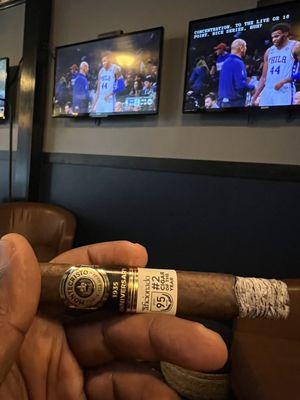 Puro Cigar Lounge