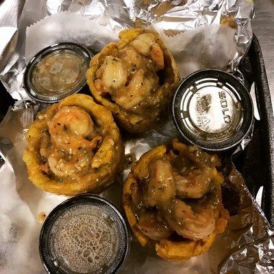 Tostones rellenos Stuffed Plantains